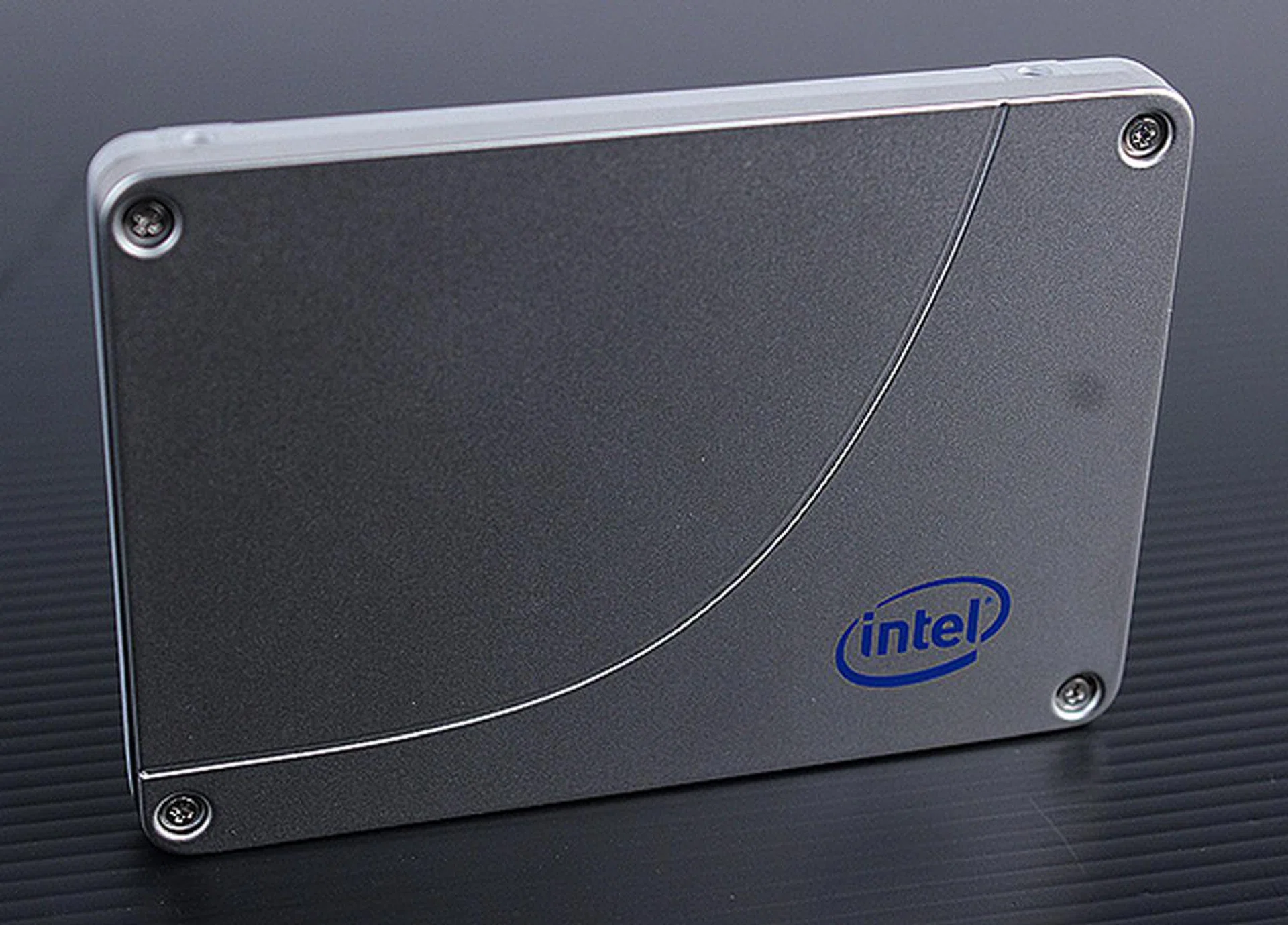 The Intel SSD 335 Series has decent performance and a good pedigree, however, its higher than expected price has got us thinking twice.