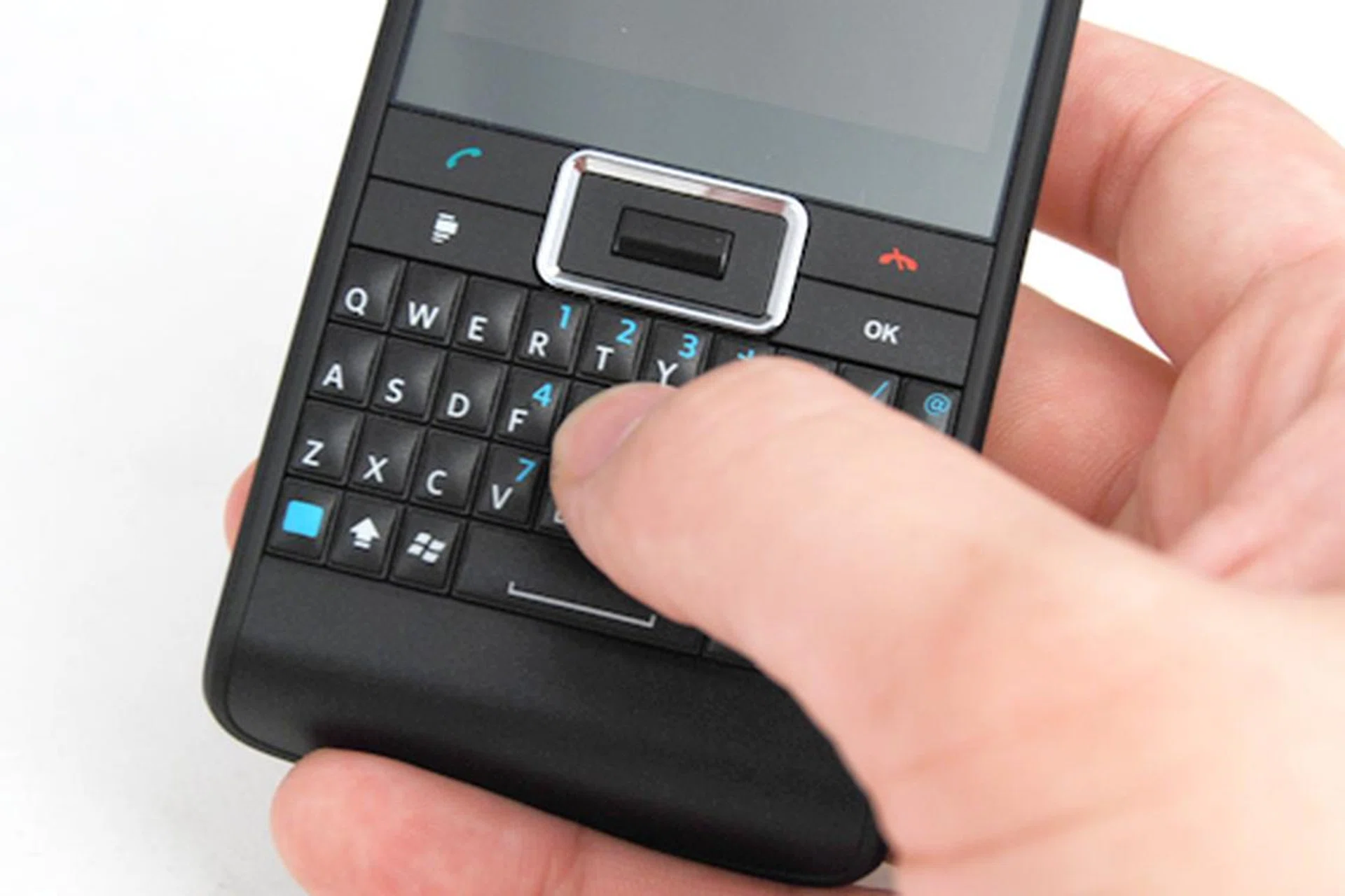 Keys are raised for easy reach, but can be too close for comfort when we typed with our thumbs.