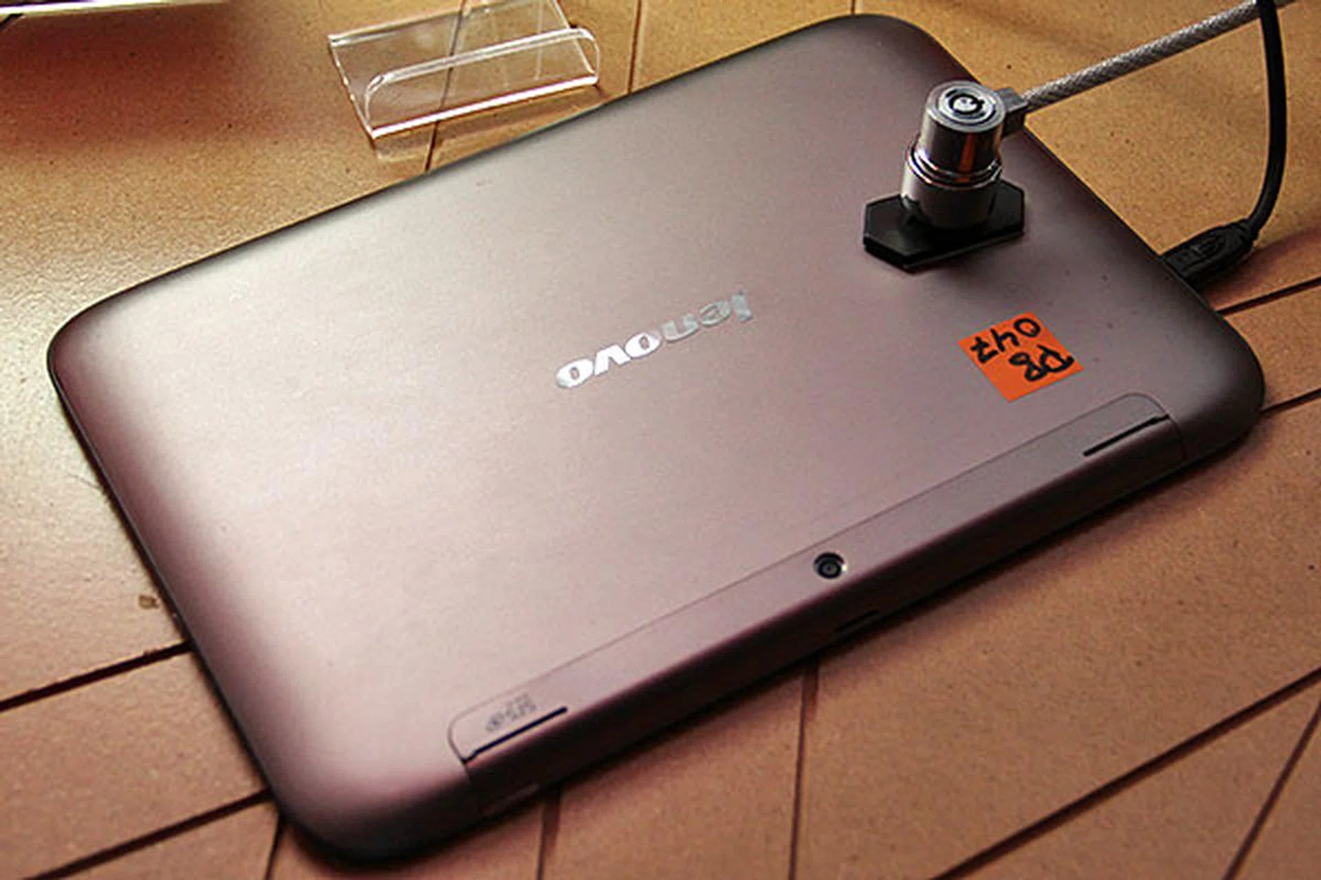 It's a pretty plain affair at the rear of the A2109. At 3MP, the back camera is slightly better than the one found on the smaller A2107. Lenovo is also keen to point out that the A2109 has SRS sound certification.