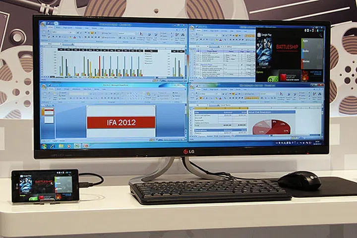 Do you multi-task a lot on your PC? Maybe the LG EA93 is what you need.