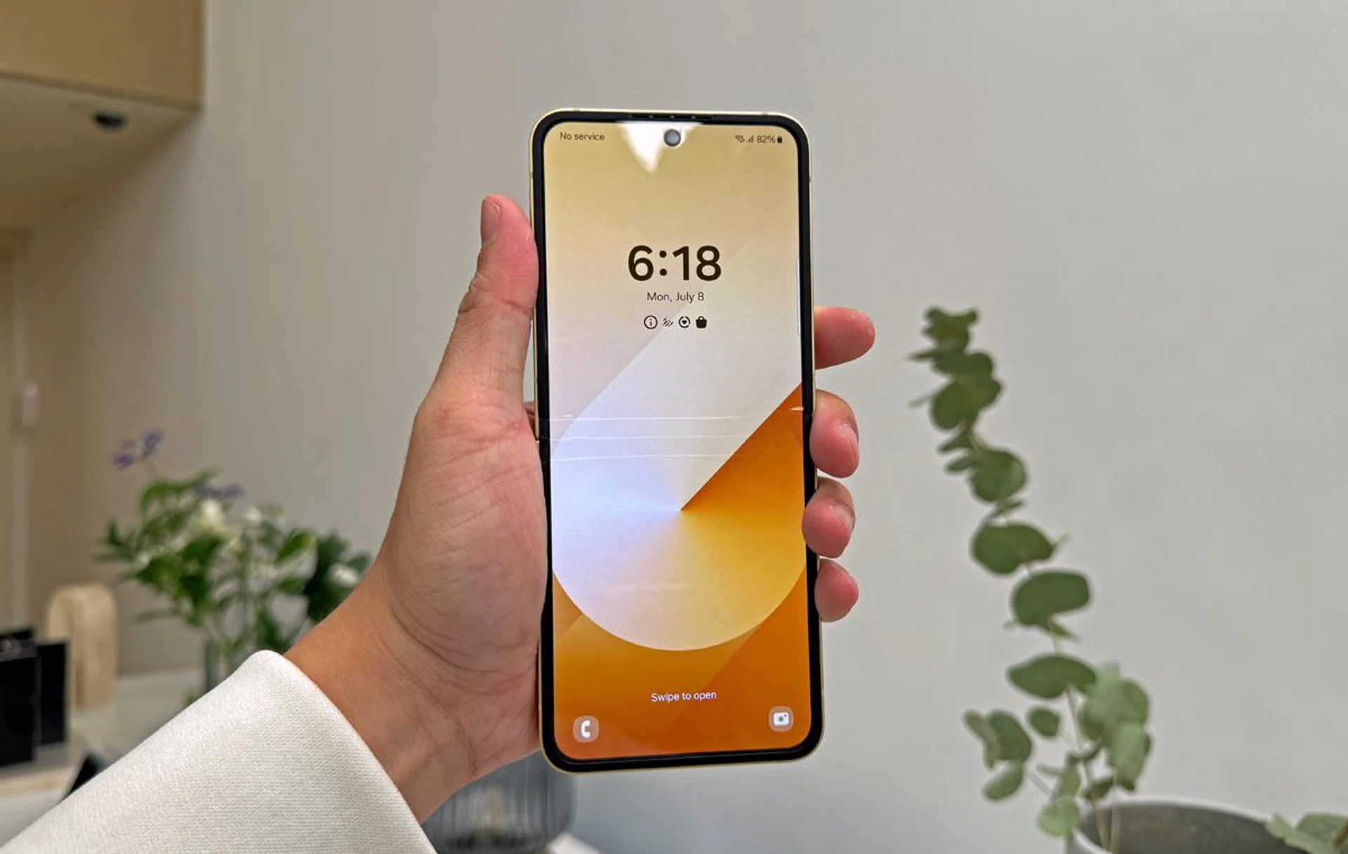 Samsung Galaxy Z Flip6. Photo: HWZ.