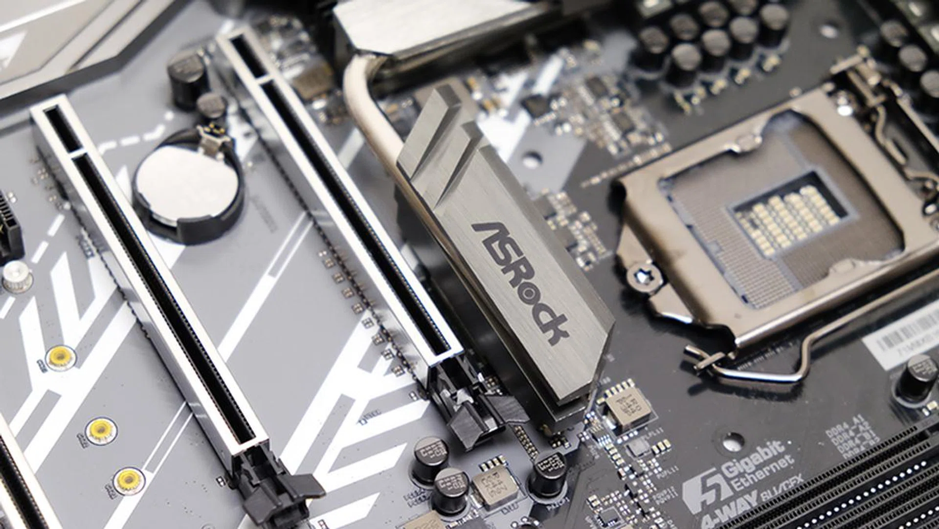 ASRock Z270 SuperCarrier