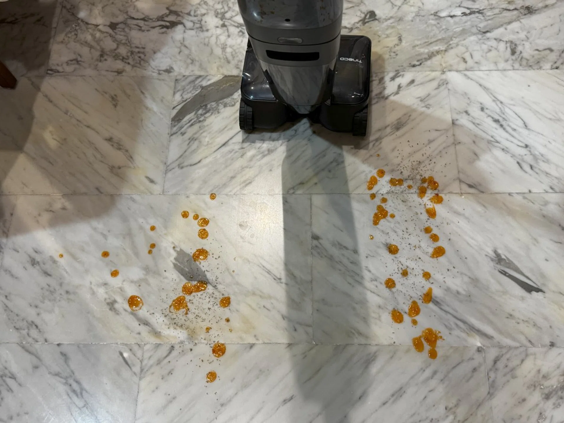 I am very impressed with its mopping and suction capabilities. Photo: HWZ