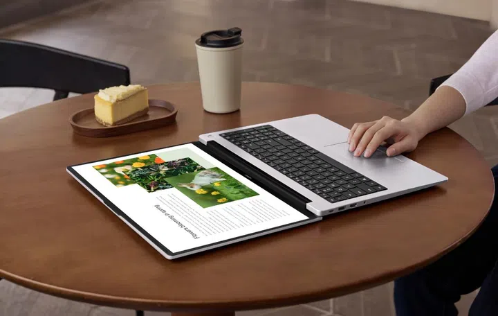The new 180° hinge makes collaboration easier. Image source: Huawei.
