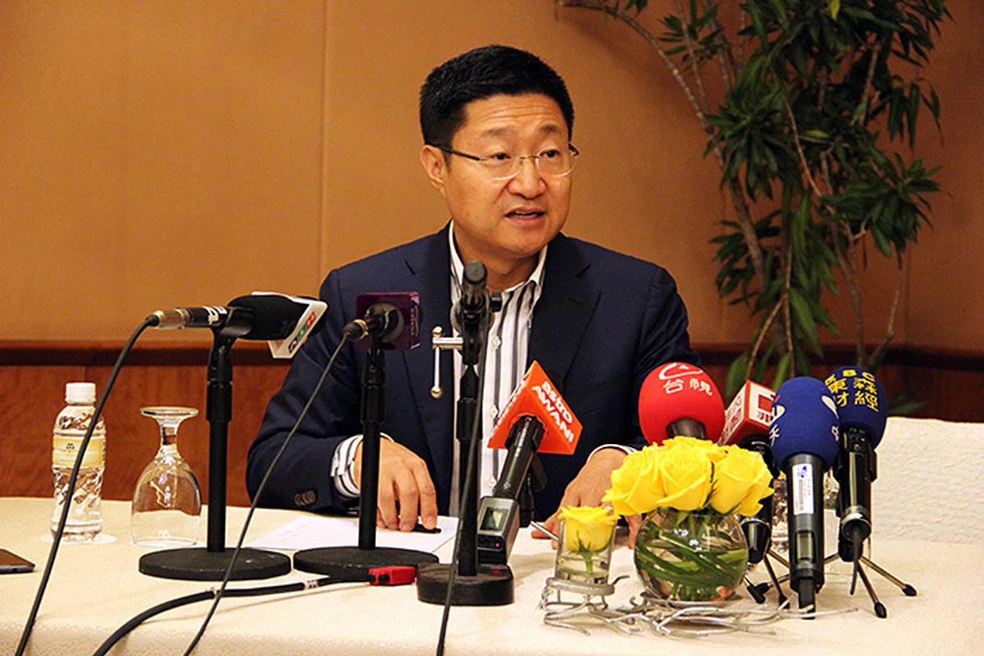 Gregory Lee, president & CEO of Samsung Asia.