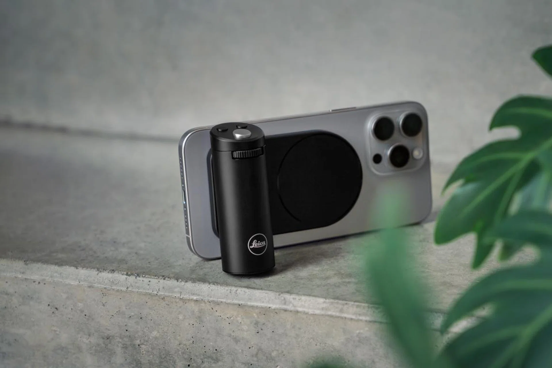 Leica LUX Grip. Photo: Leica.