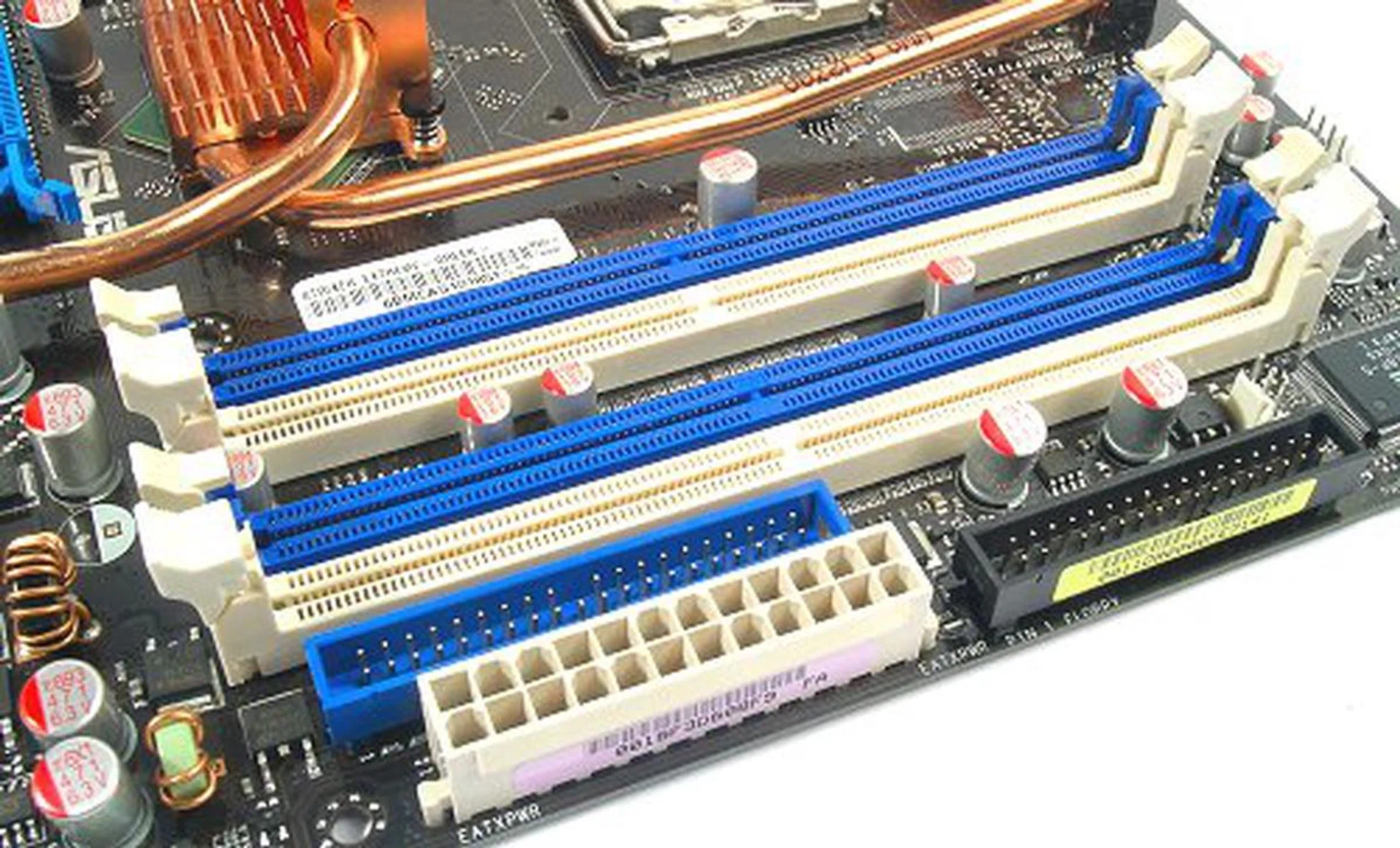 Ideally located ATX and storage headers and good spacing for DIMMs. DIMM clips can be opened in full without hitting the graphics card.