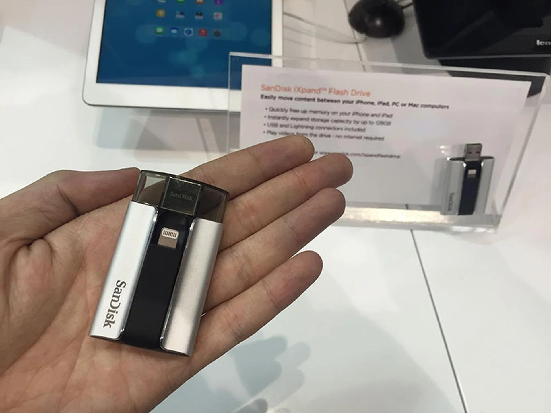 If you've ever wanted expandable storage for your iOS device, look no futher. The Sandisk iXpand works like an external drive and is an easy way to store or transfer data to your iPad or iPhone. It comes in 32, 64 and 128GB capacities.