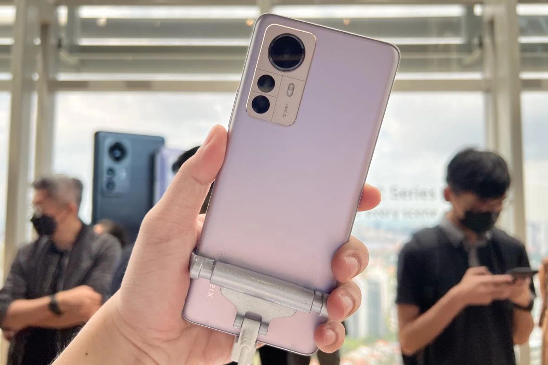 Standby to ready what we thought of the phones during our hands-on session.  