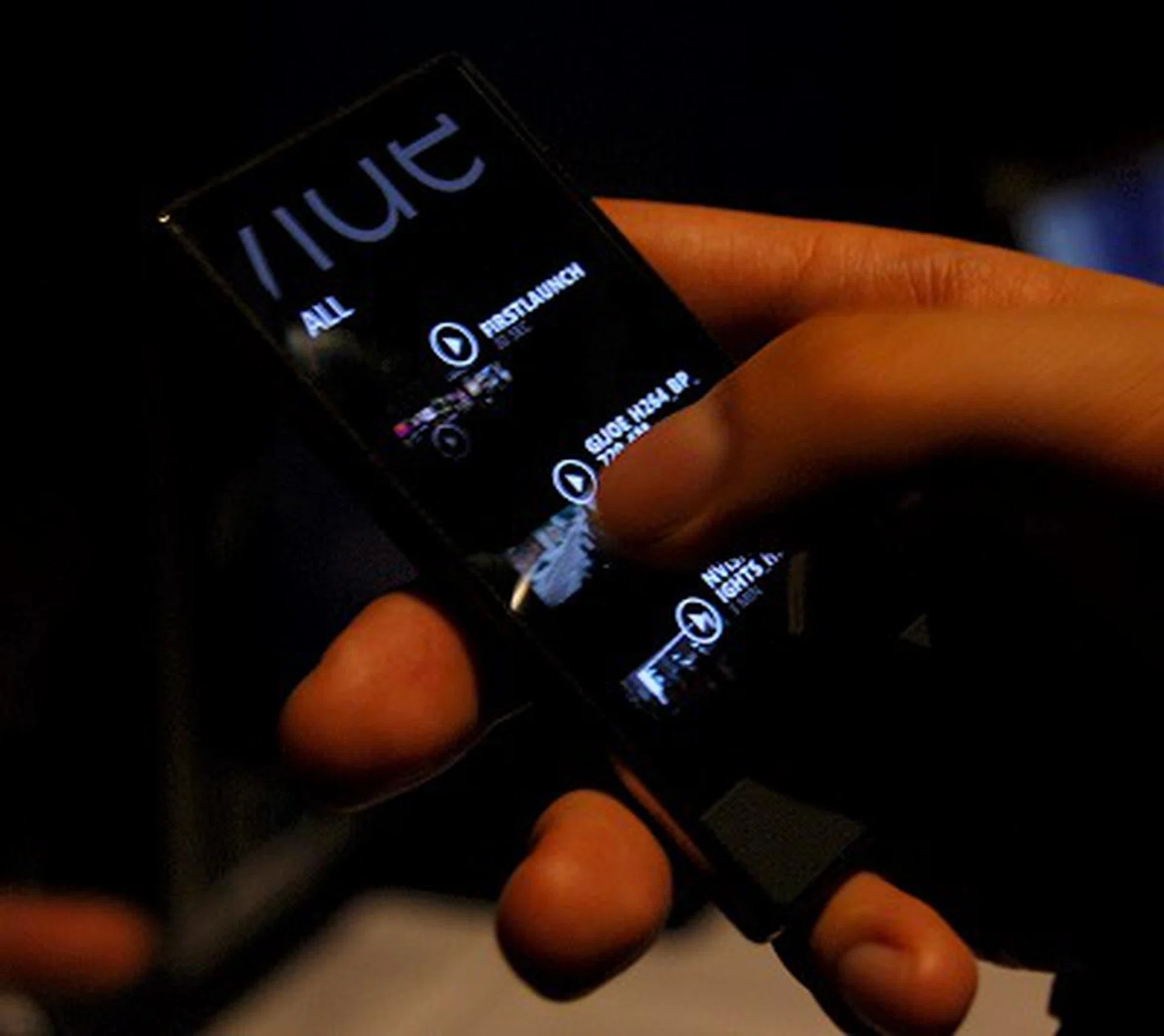 Navigation is extremely simple and surprisingly very snappy - probably a testament of the Tegra processor within.