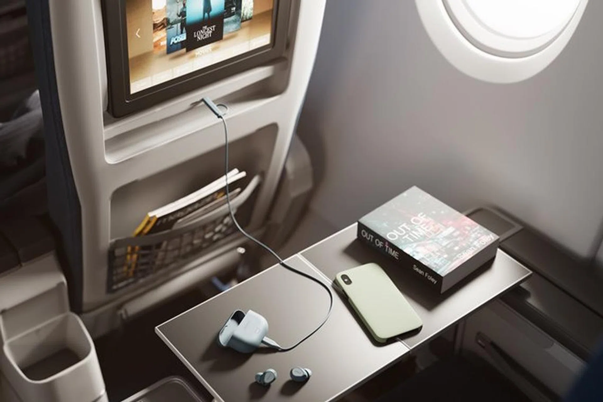 Jabra Elite 10 Gen 2 with LE Audio smart case. Image Source: Jabra