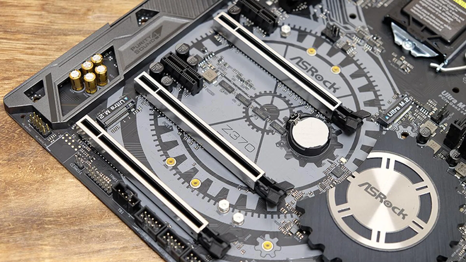 ASRock Z370 Taichi