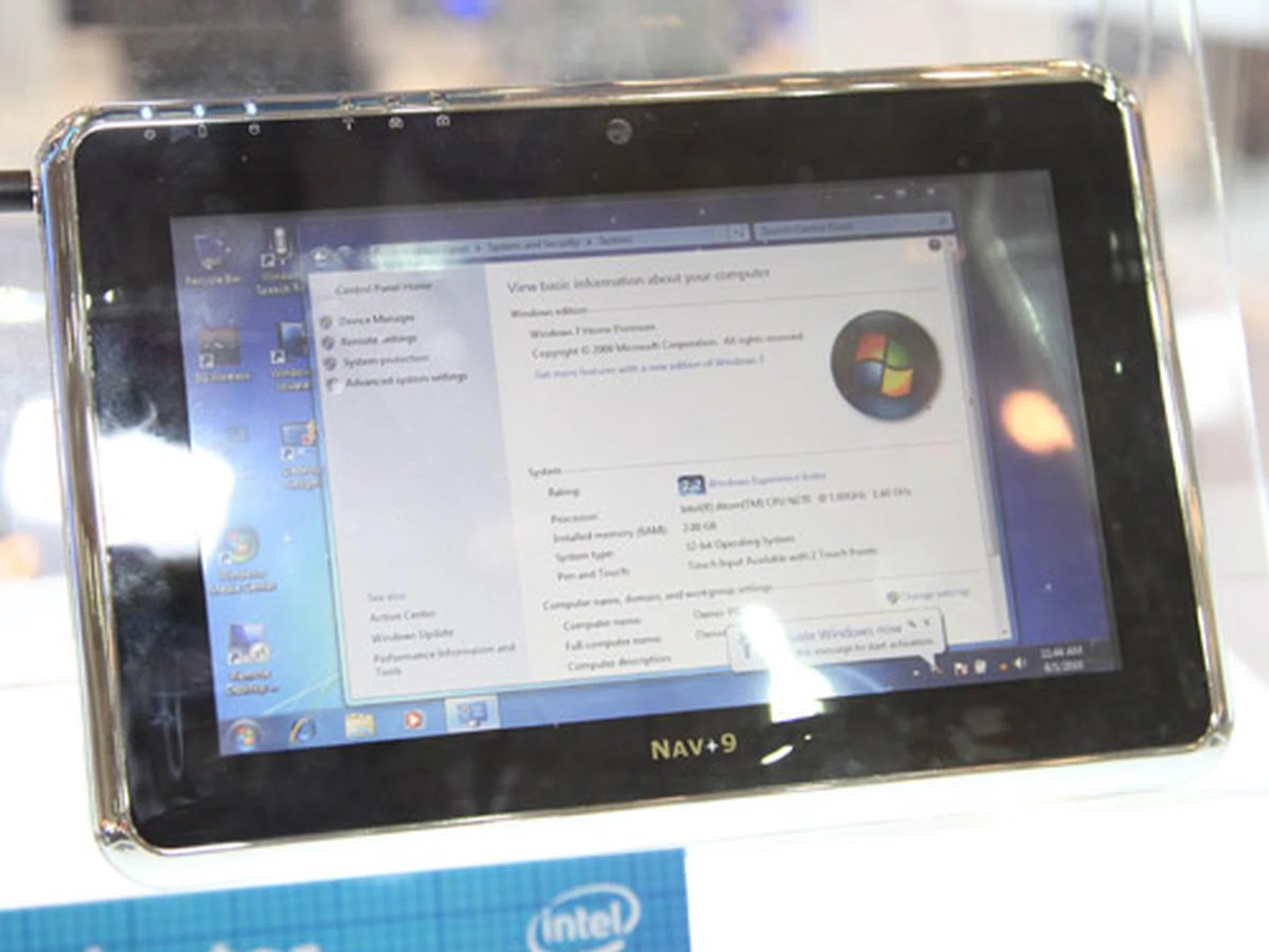 The Navigator NAV9 tablet.