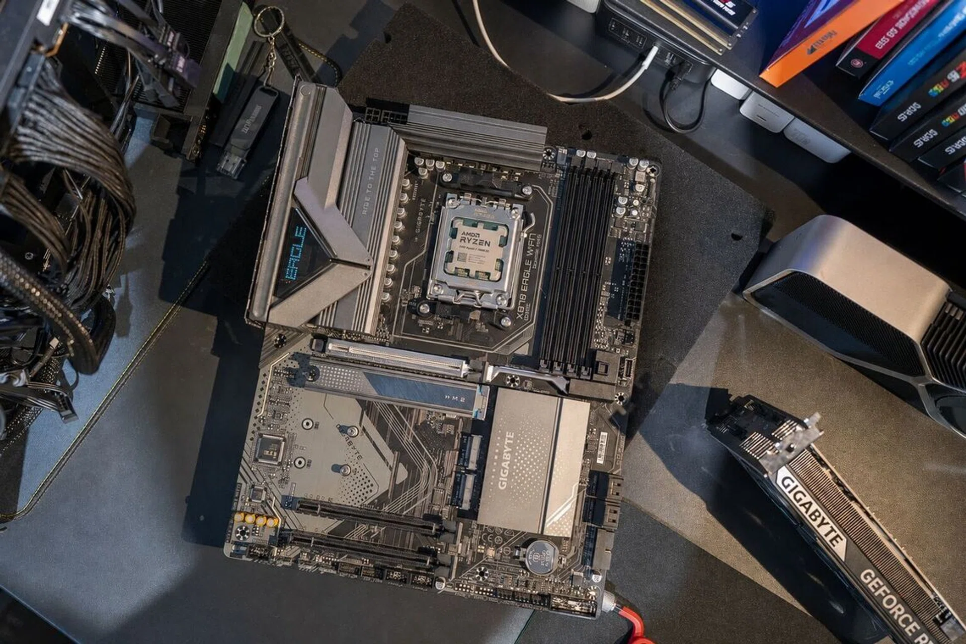 Gigabyte X870 Eagle WiFi7
