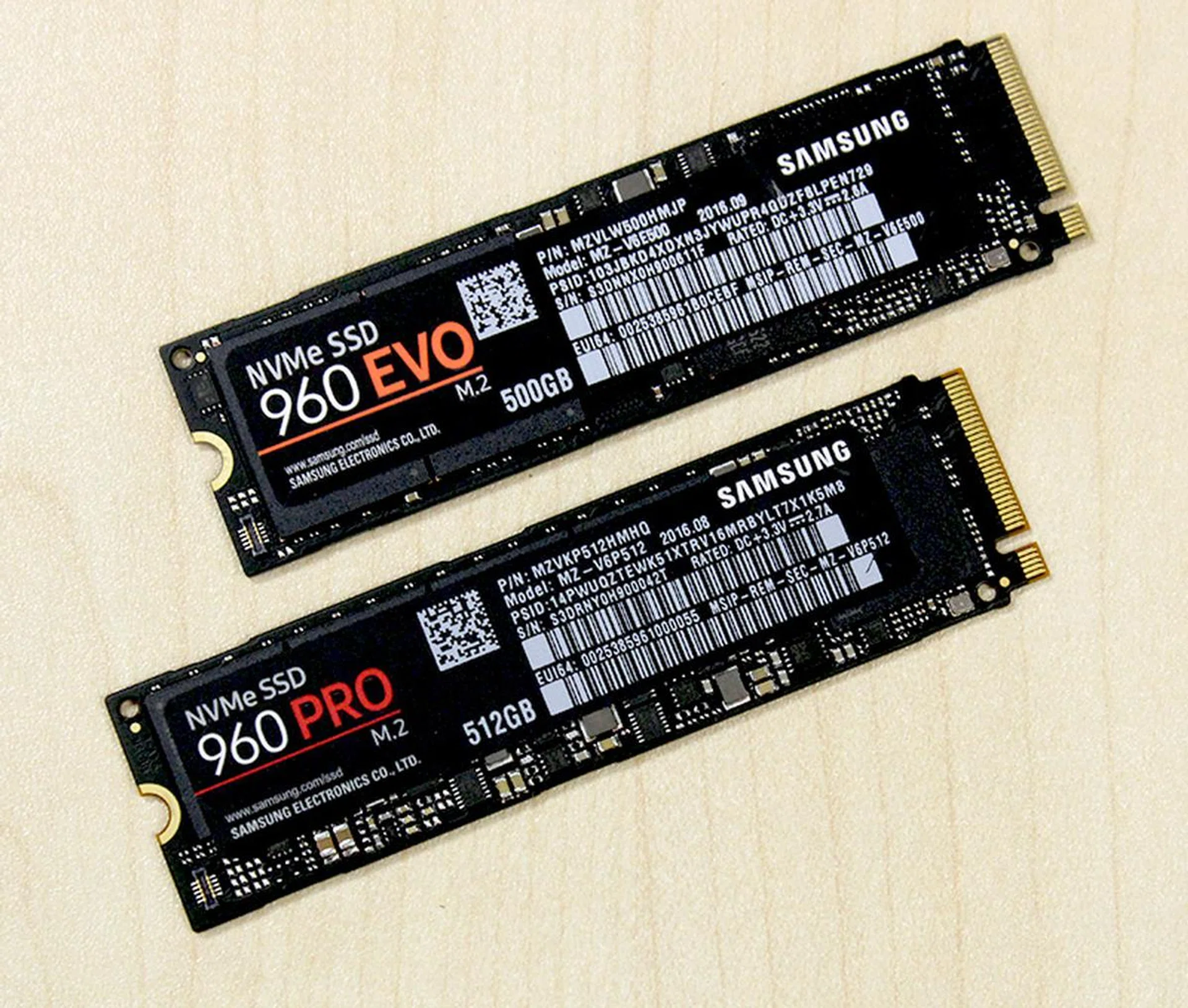 The SSD 960 Evo is so good that it makes you ask yourself if you really need the SSD 960 Pro, or in fact any other SSD.