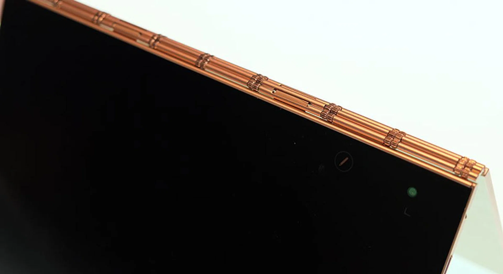 Lenovo Yoga Book watchband hinge