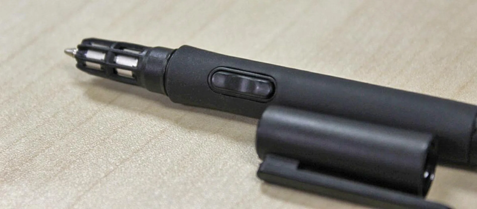HP's Duet Pen looks like a regular pen, but you can change the tip so that it can function as a stylus as well. It also has two buttons with variable functions, depending on what app it is being used for.