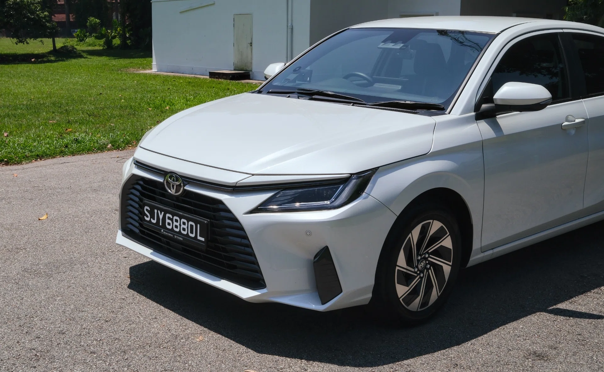 Toyota Vios Hybrid front
