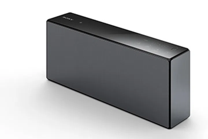 Meanwhile, the X77 is the portable version at 1.9kg. 