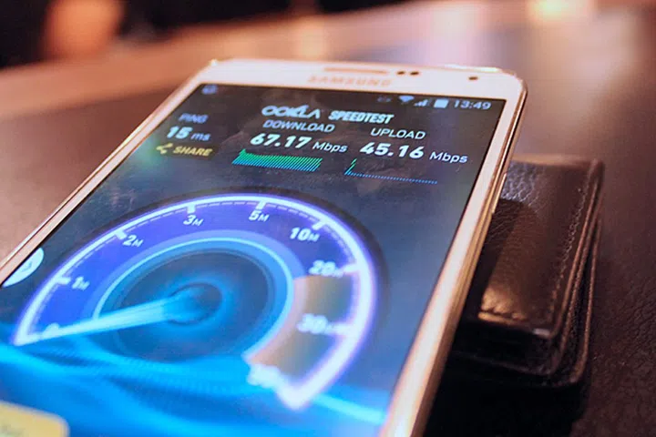 Singtel is bringing high-speed Wi-Fi to subscribers in places like food courts.