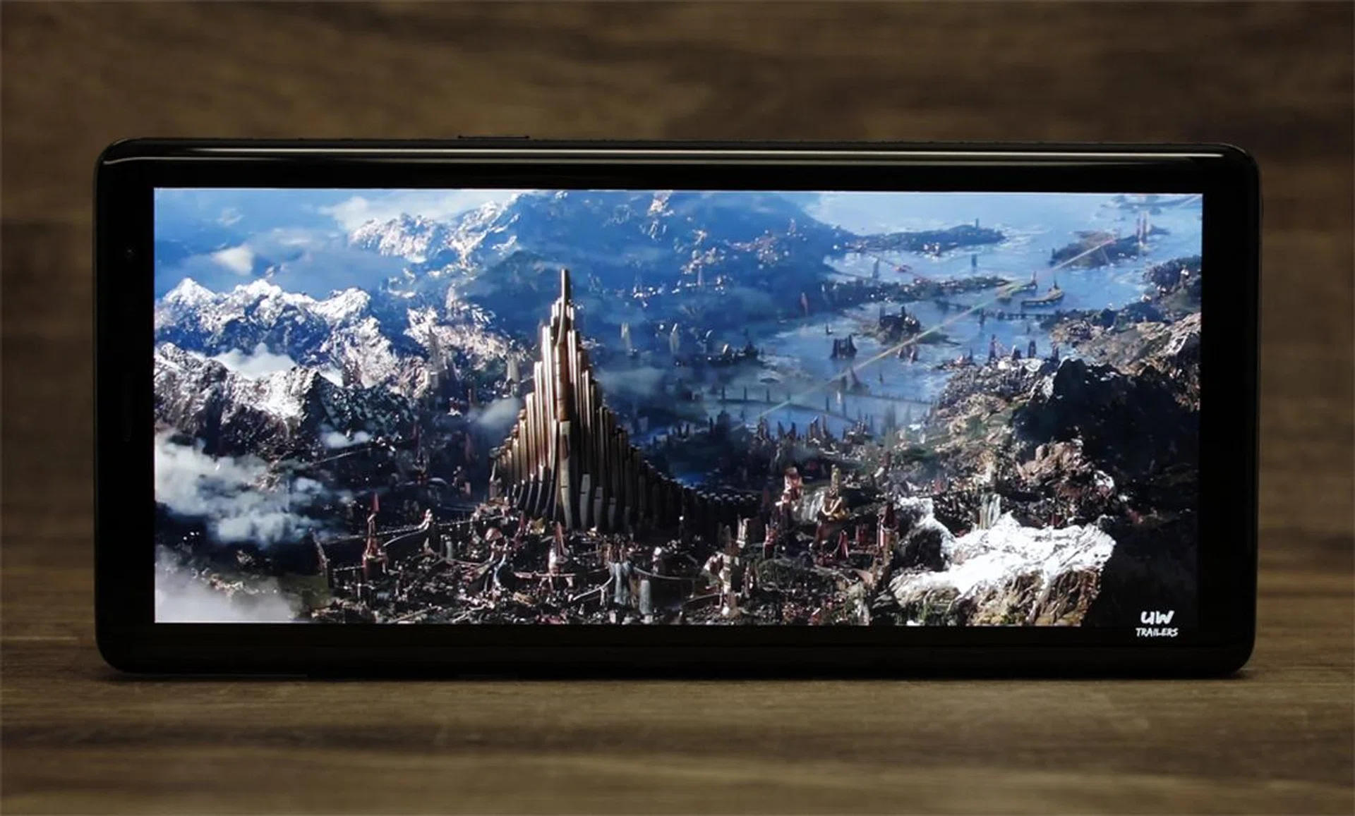 On the other hand, 21:9 content like this 4K trailer for Thor: Ragnarok looks fantastic.