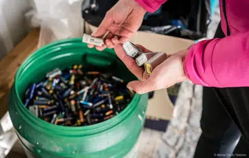 The EU Parliament passed a new law to make batteries more sustainable, more durable, and better-performing.