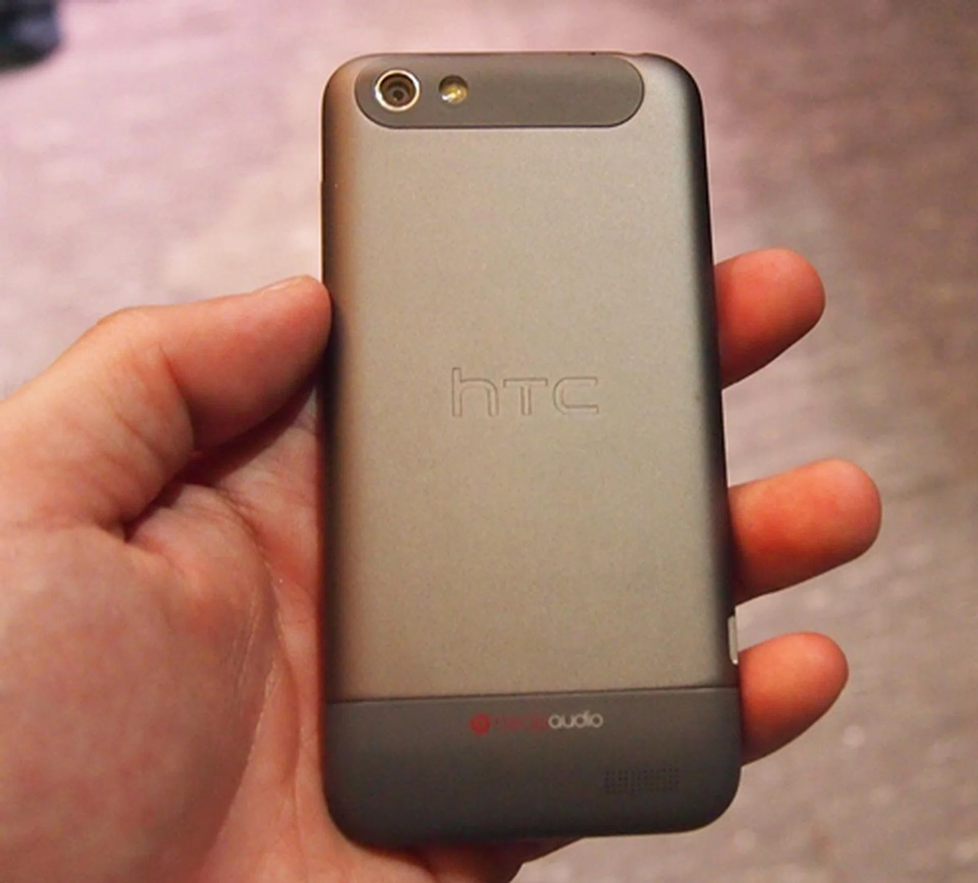 We found the additional perks such as Beats Audio (above) and Dropbox useful on the HTC One V where you are usually limited to small storage capacity and basic music playback capabilities.