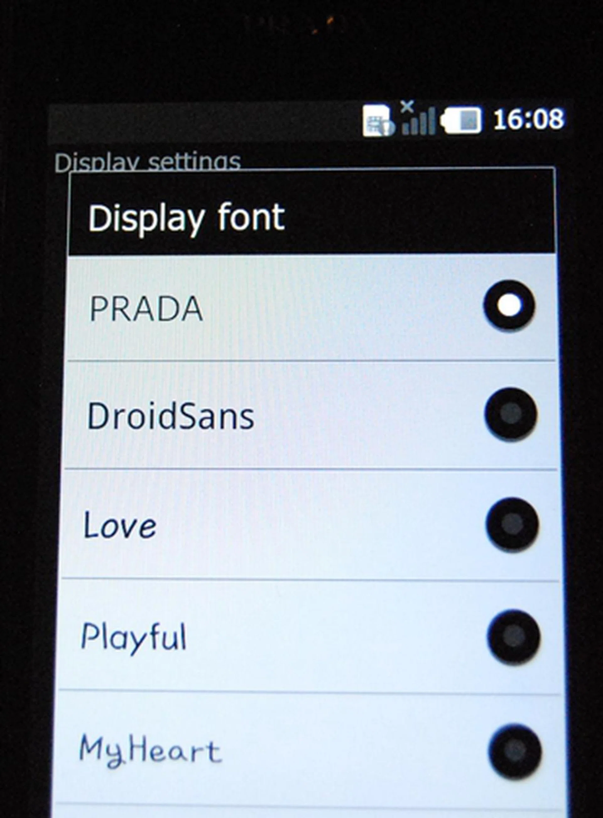 The Prada font is selected by default. If you don't fancy it, there are other fonts for you to try out.