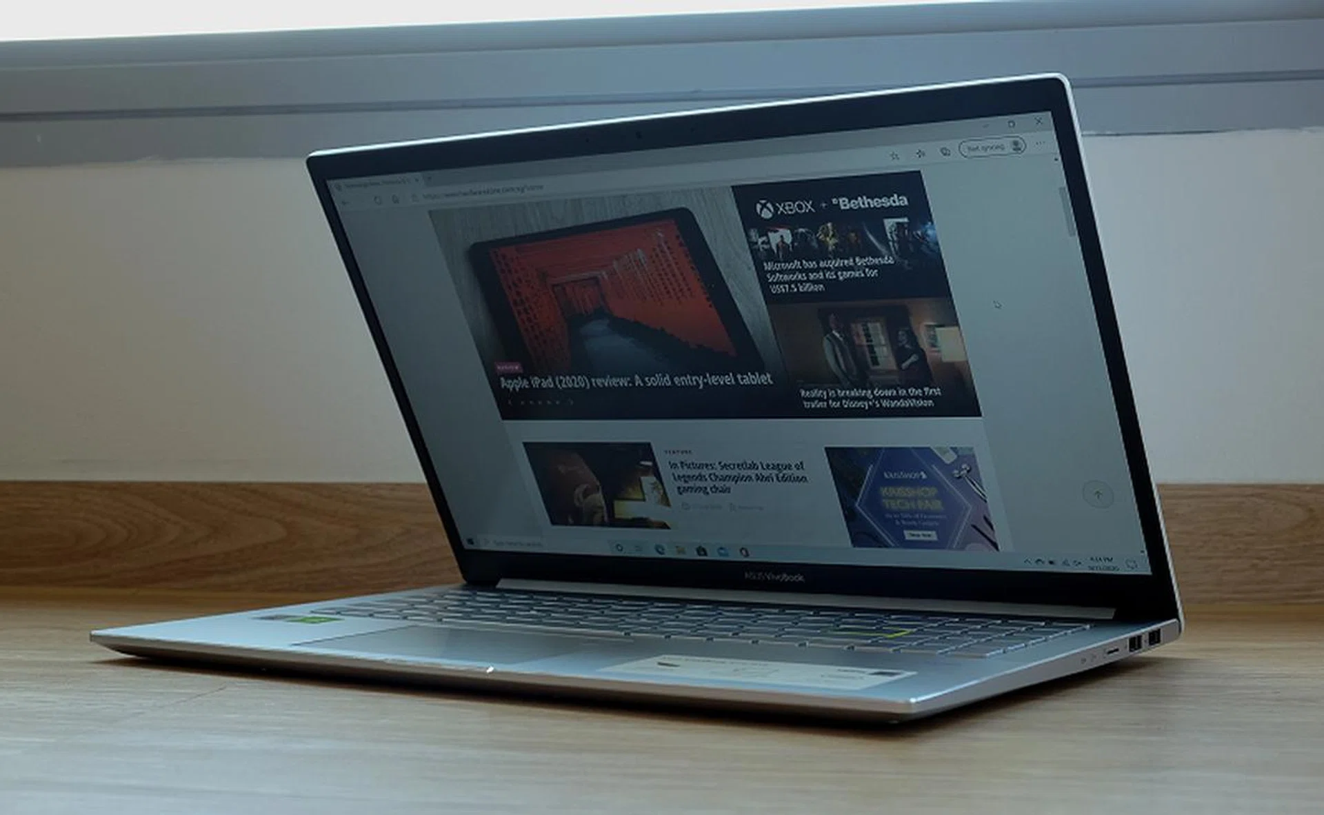 Generally speaking, the VivoBook S15 is an affordable 15-inch notebook that gets all of things right, but it also has some serious flaws that keep it from getting a higher score.