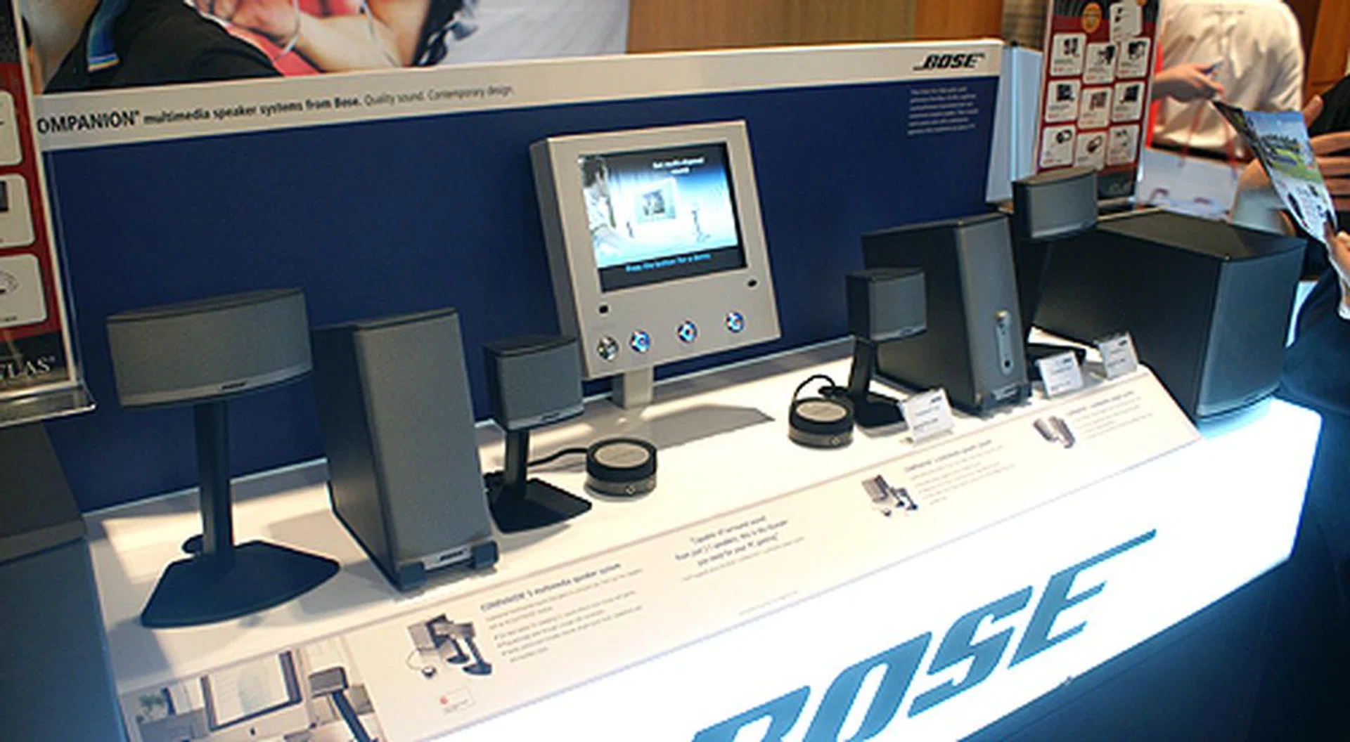 Bose is running special discounts on their music systems. The Bose Companion 5 for instance is going for $649 (U.P.: $749), while the massive SoundDock 10 can be had for $1099 (U.P.: $1299).