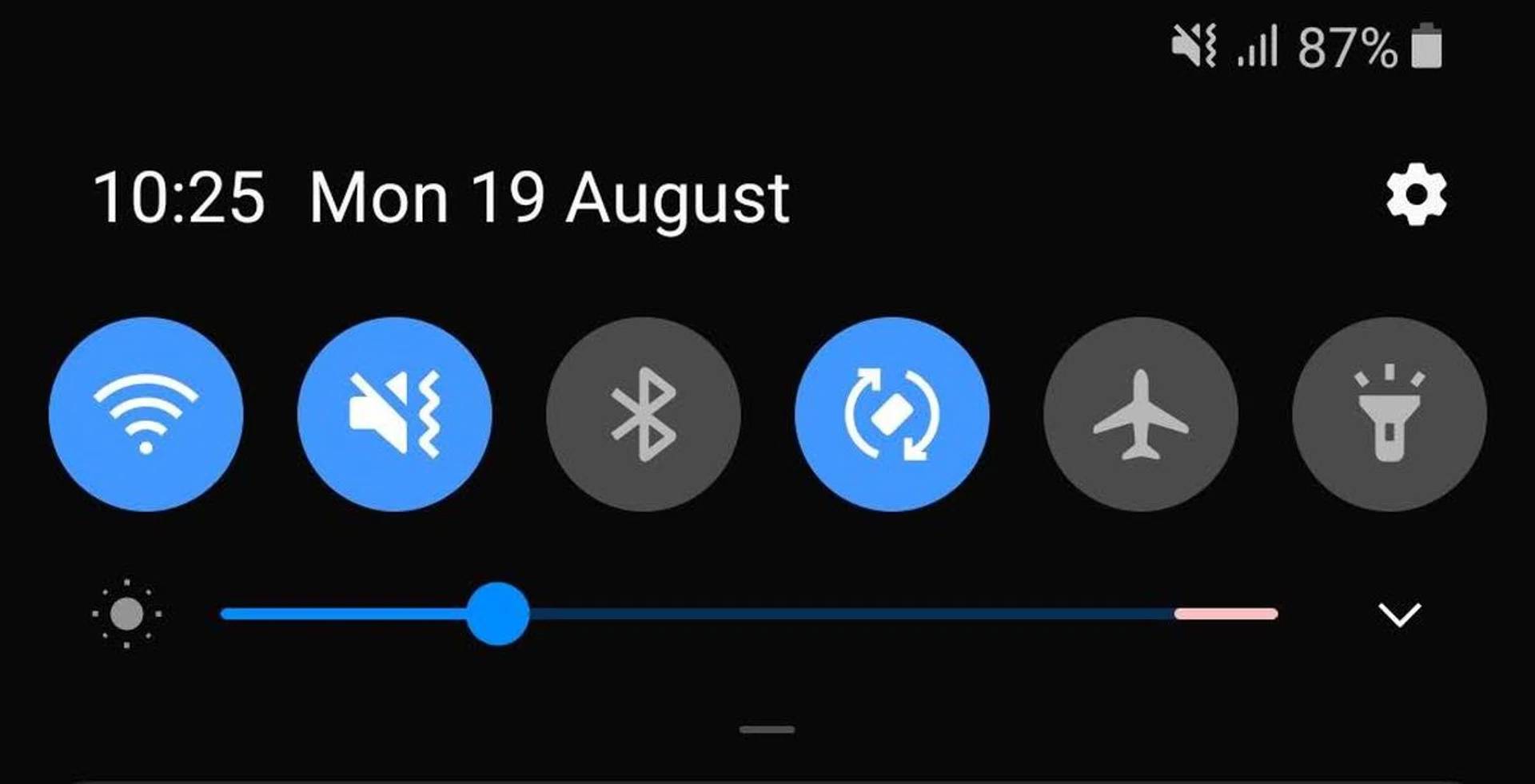 OneUI is approaching the level of customisation previously only seen in Chinese phones. For example, the placement of the brightness slider (above or below the toggles) can be adjusted in the notification shade.