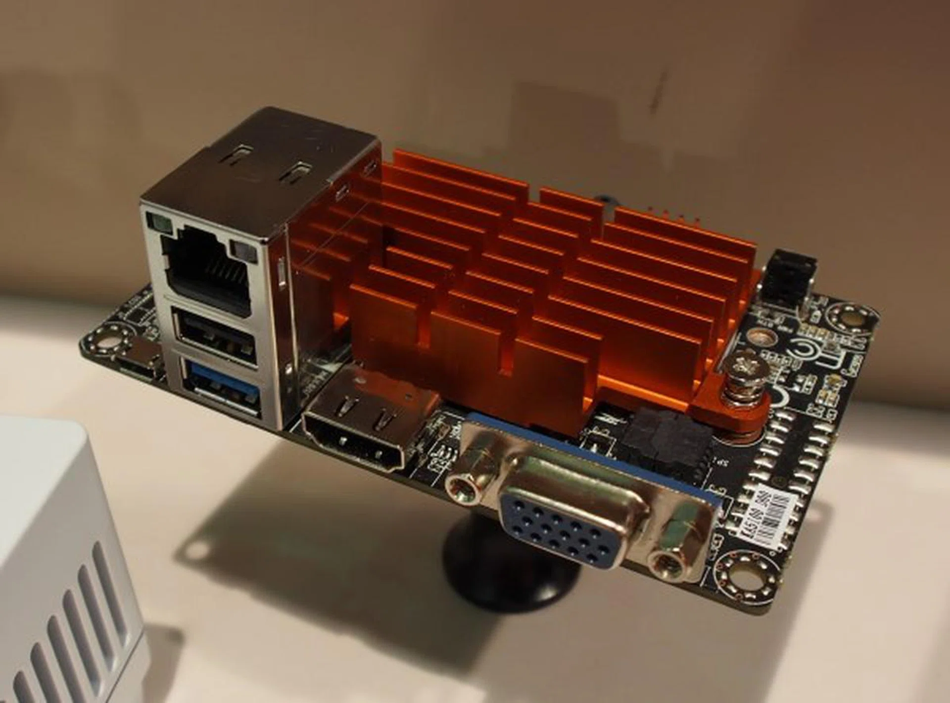 The LIVA is built on the ECS BAT-Mini motherboard.