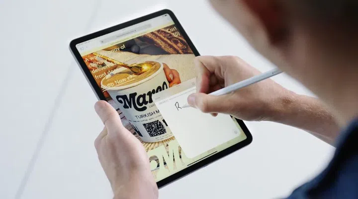 Quick Note lets you take notes without opening the Notes app and losing track of what you were doing.
