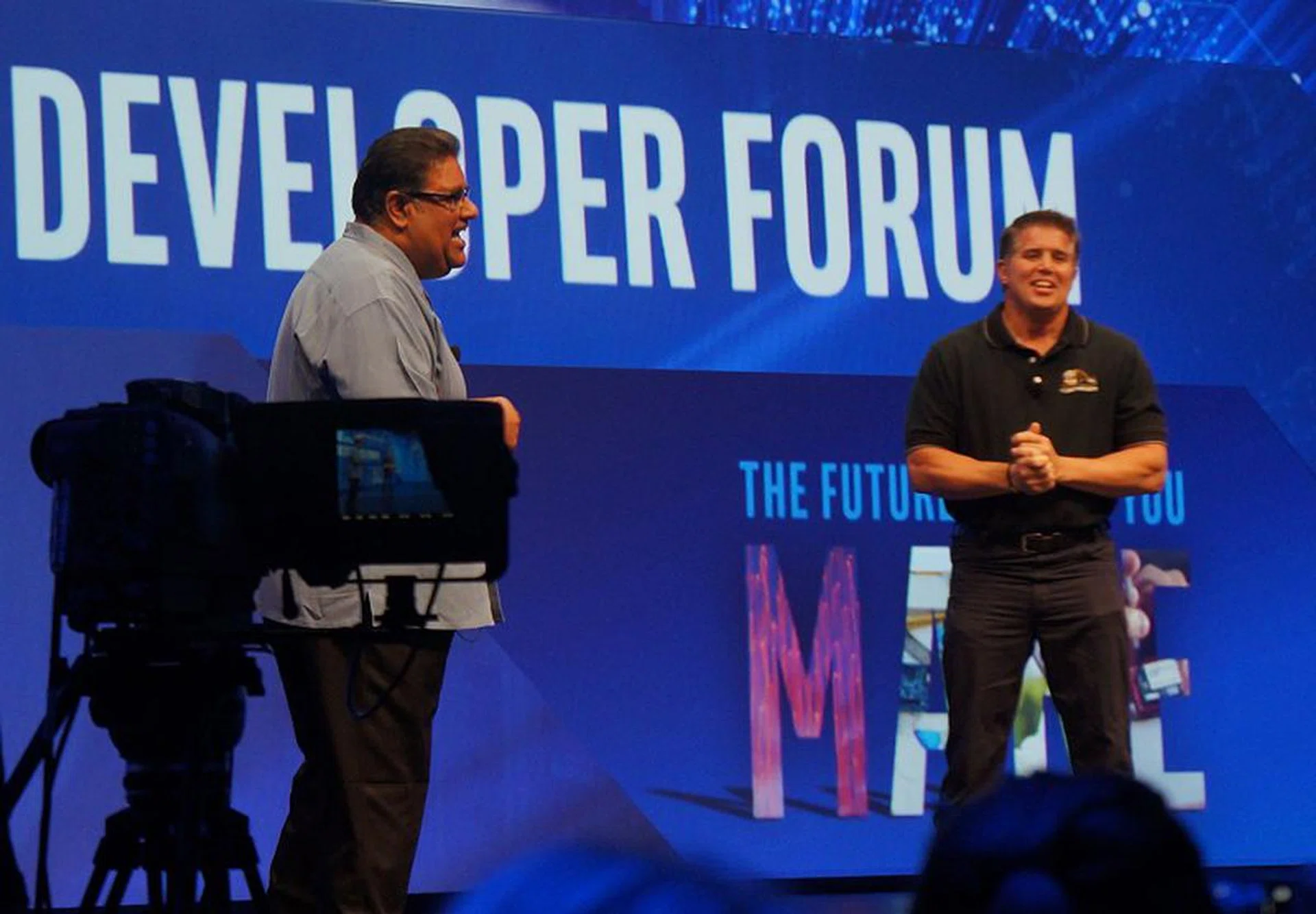 Distributed compute and analytics is very crucial, especially in critical situations such as in firefighting and other life threatening/saving situations. And so Intel invited a real fire captain on stage to share his insights on the importance of accurate data analysis in an actual firefight and how their trial with advanced analytics has helped them.