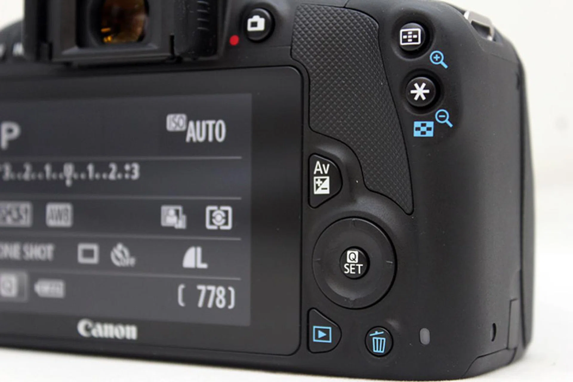 The controls are comfortably spaced-out and nothing feels cramped.