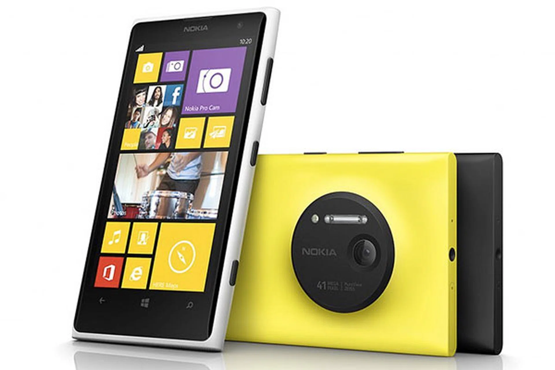 Lumia 920 users, are you holding out for the Lumia 1020? (Image source: Nokia.)