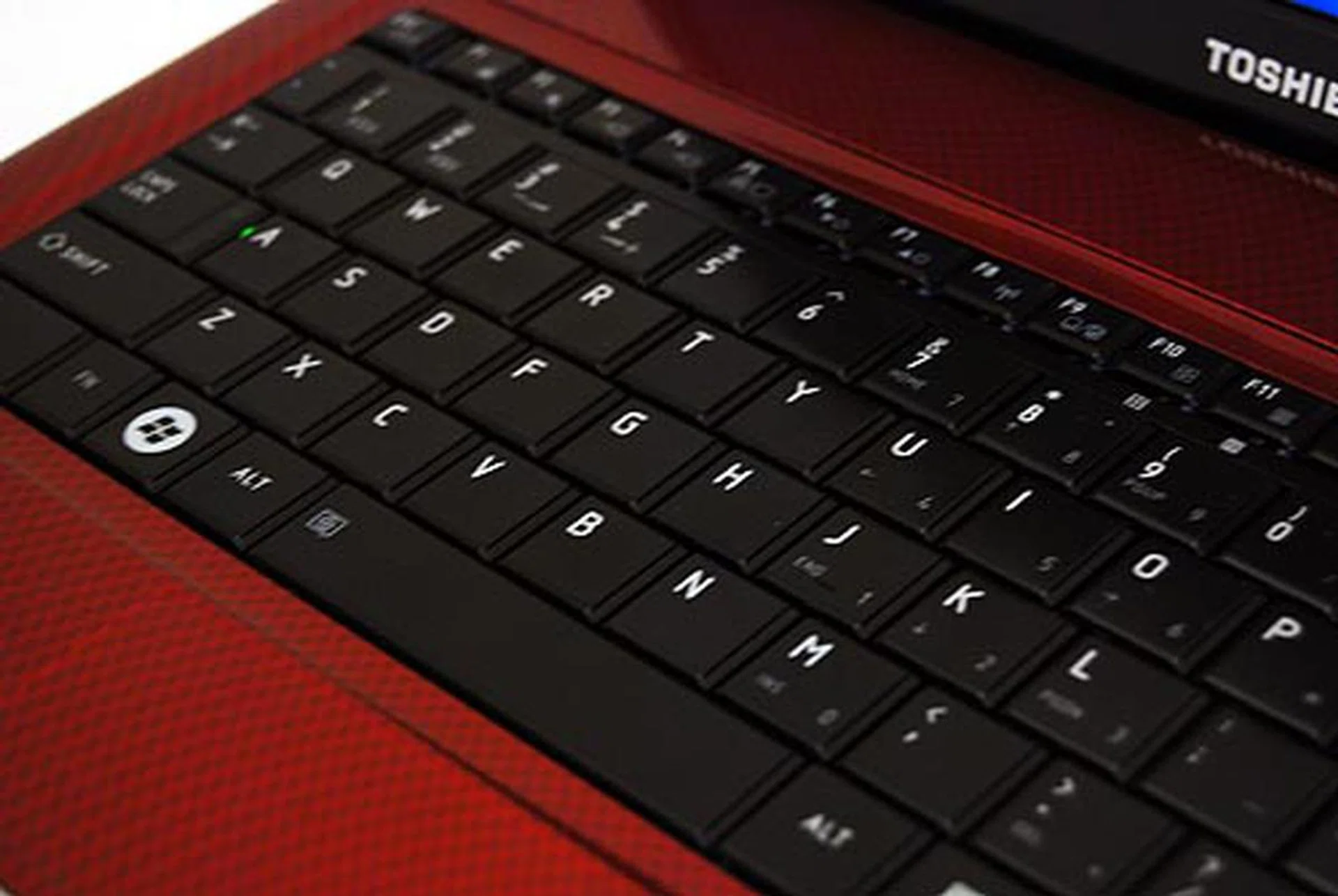 The glossy keyboard had quite a bit of flex, though the typing experience was satisfactory.