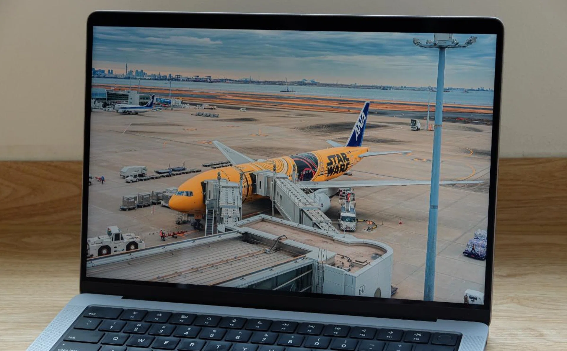 The Liquid Retina XDR display uses a mini-LED panel and looks gorgeous.