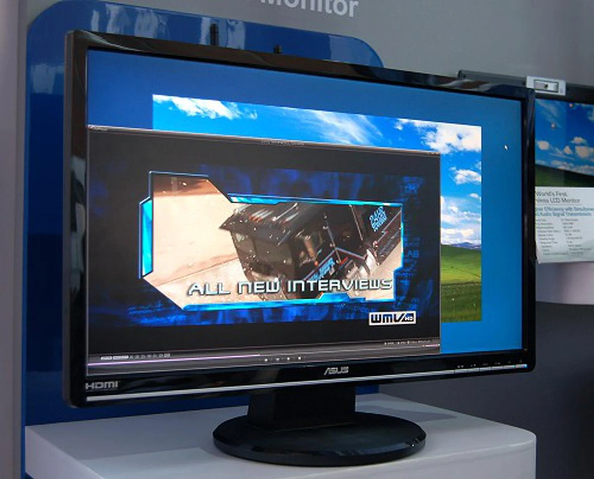 1 maximum contrast ratio, 5ms display response, uses Wreless USB technology. It will not require any other cable besides power. This is still a prototype and won't be confirmed until later when Wireless USB is more prevalent.  