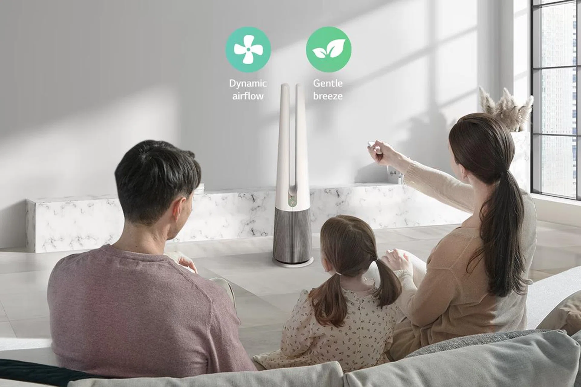 LG PuriCare AeroTower 2-in-1 Purifying Fan Hit (FS15GPBK0).