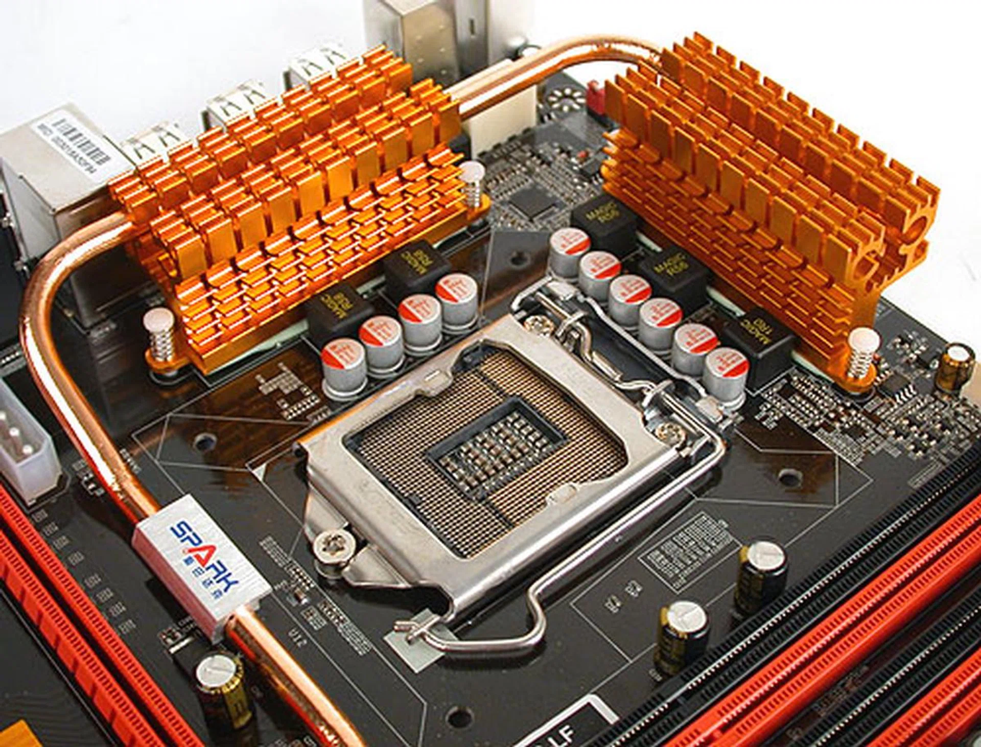 For those who intend to take their CPUs to the next level, a competent aftermarket CPU cooler is a must and here are Zalman's offerings.