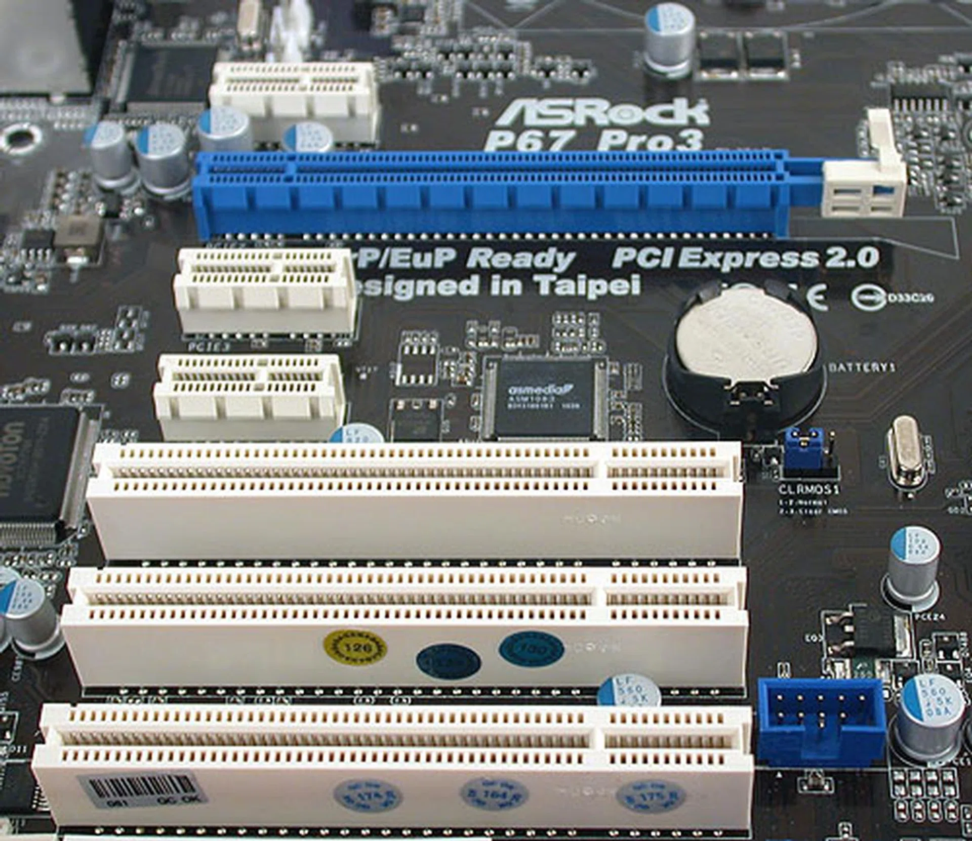 Even though most consumers are likely to stick with a single graphics card, those who are buying a P67 board may prefer the option of a second graphics card, an option that's surprisingly missing on this ASRock board.