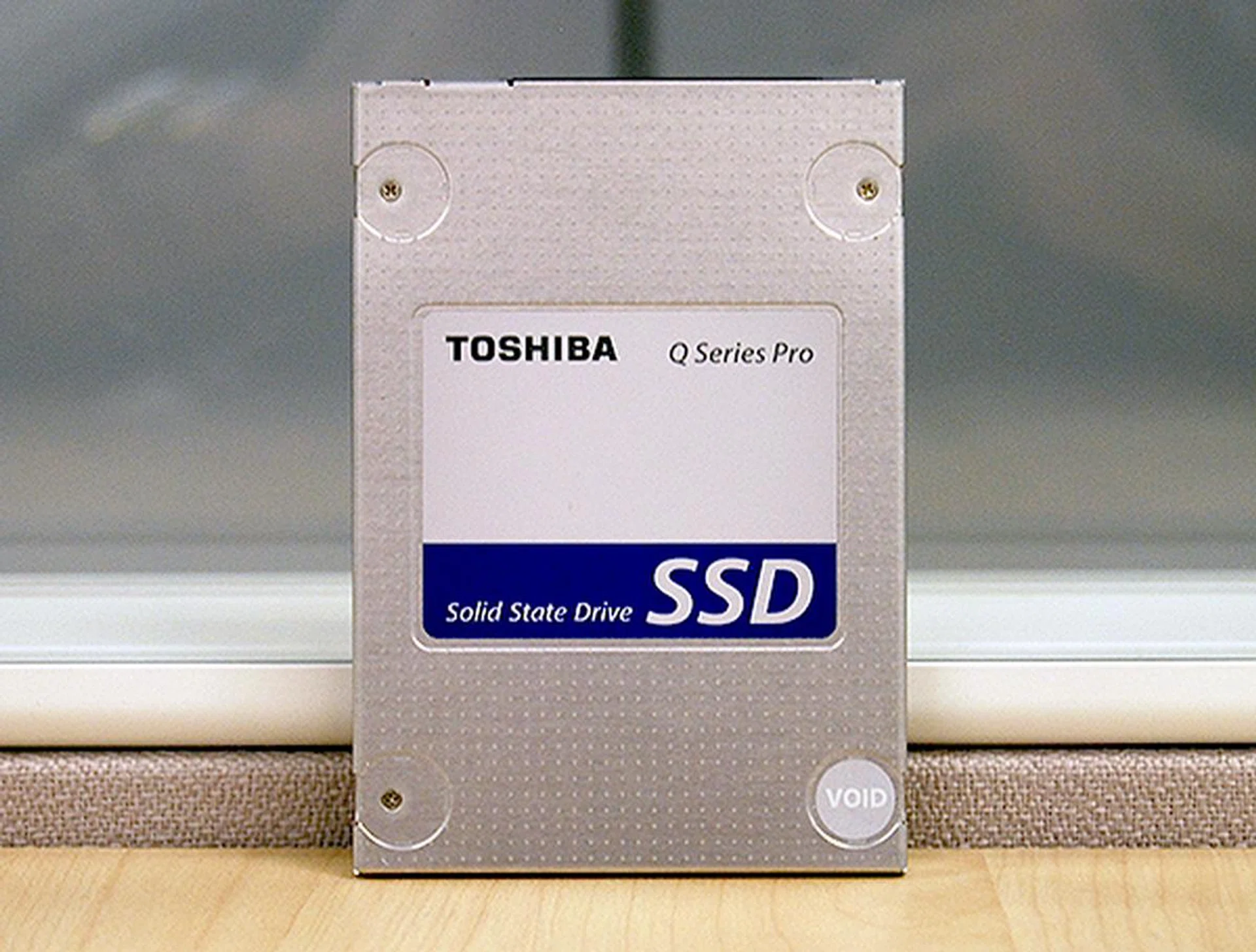 Most of the drives here use Toshiba memory, so it is only fitting that Toshiba themselves want to have a crack at the market.