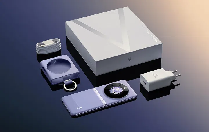 Tecno Phantom V Flip 5G packaging and accessories.
