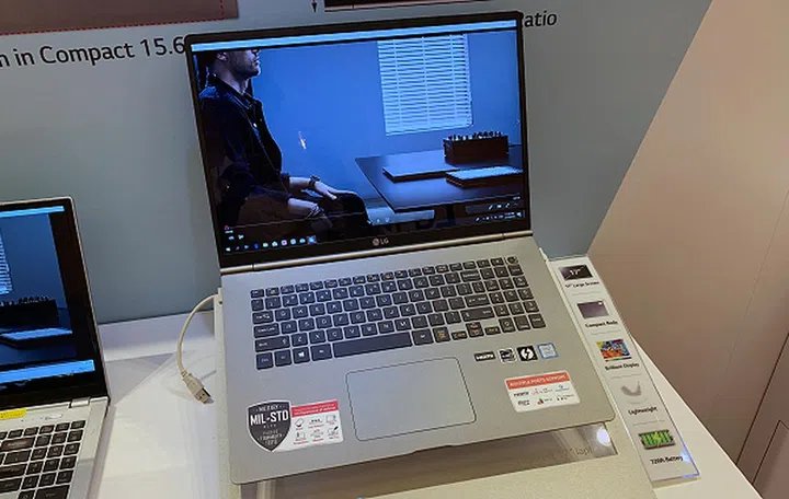 The gram 17 is a 17-inch notebook that only weighs 1.34kg.