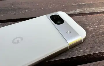 Google Pixel 8a.