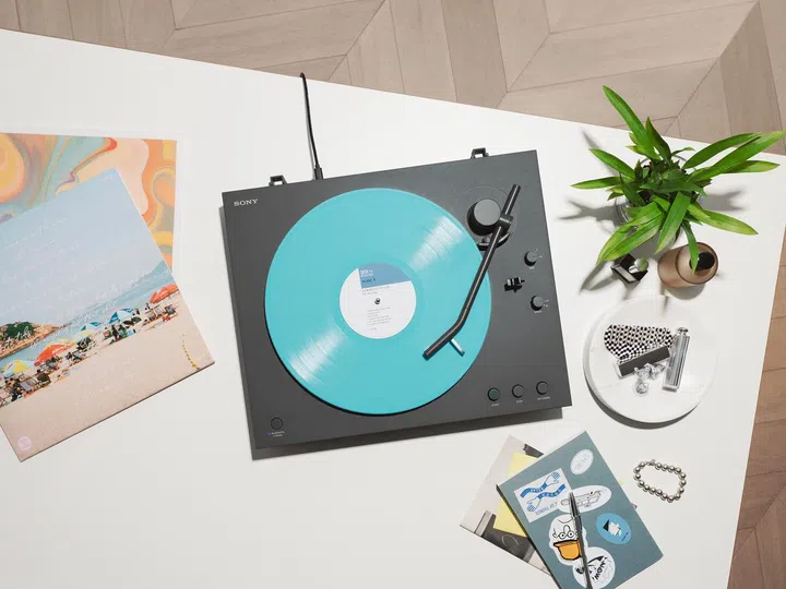 Sony PS-LX3BT and PS-LX5BT wireless vinyl record turntable