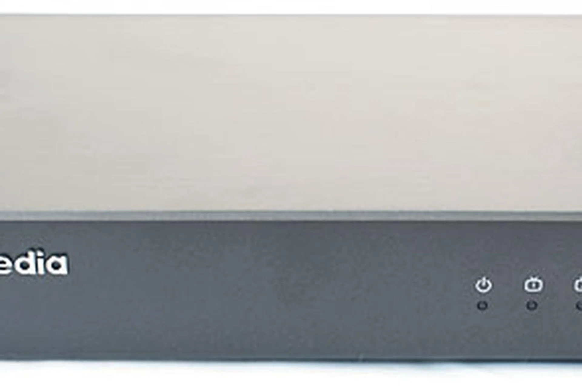 The front of the HomeFree Combo is adorned only by three LEDs for status indication. 