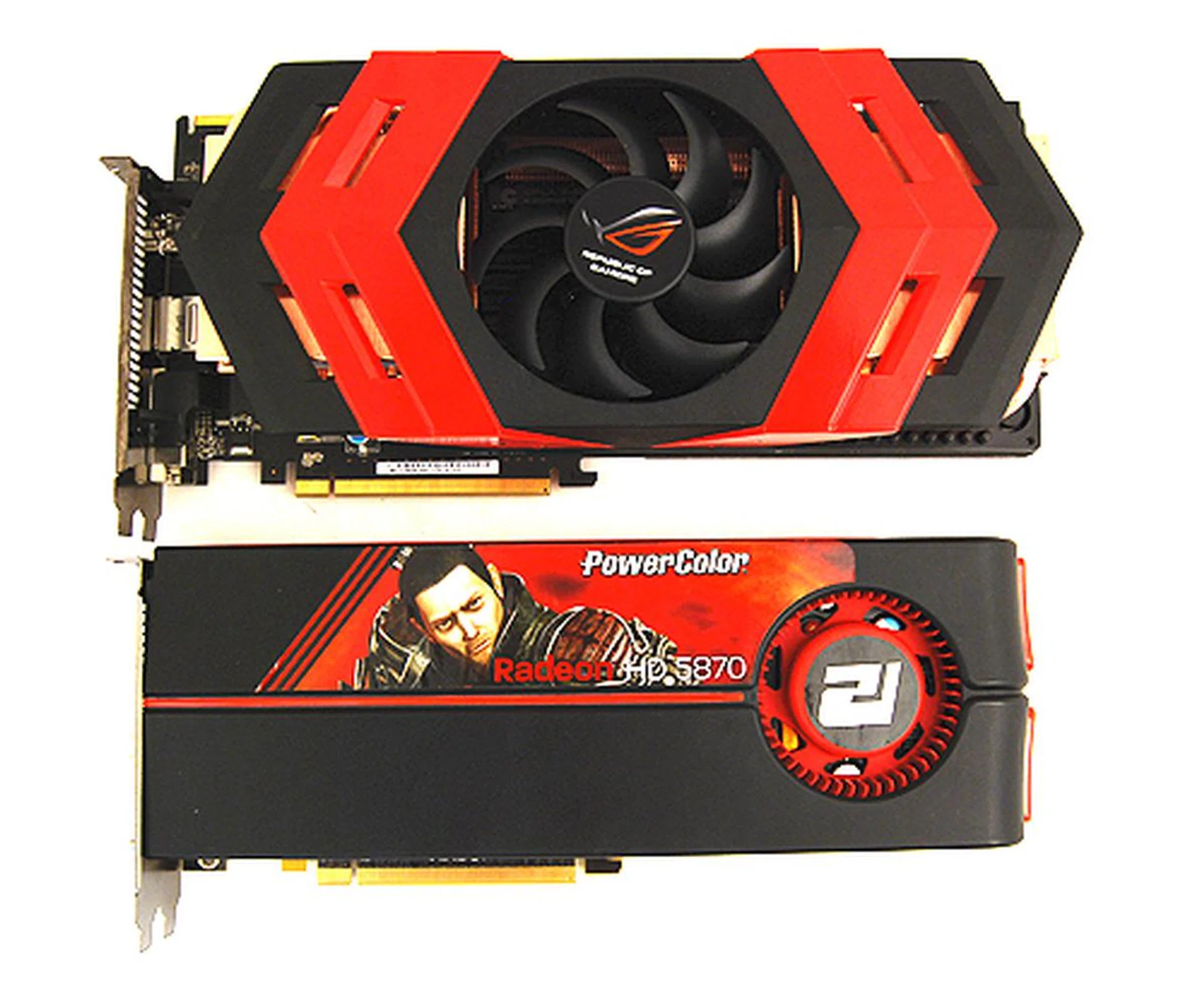 The Radeon HD 5870 is not a small card, but look how the Ares dwarfs it.