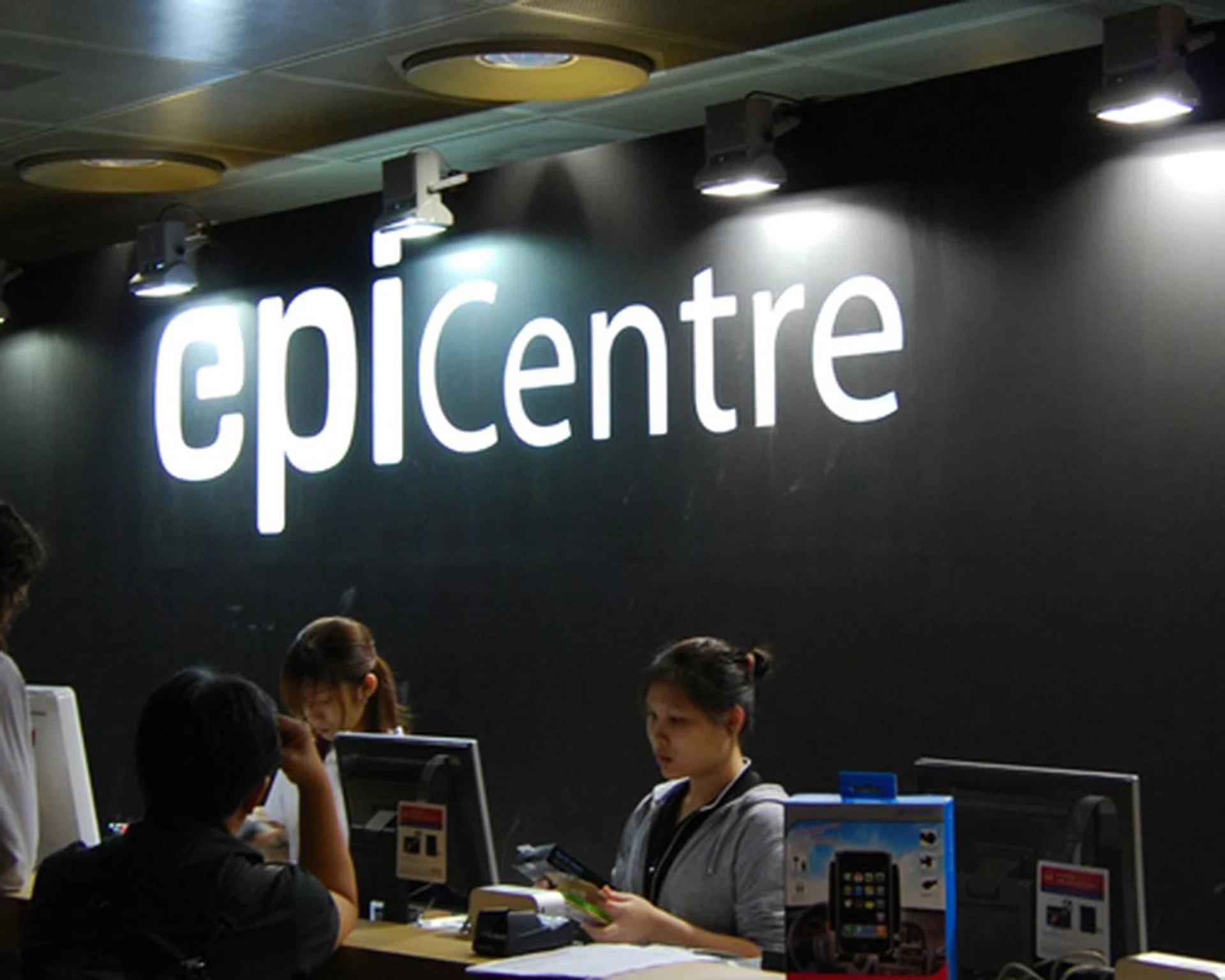 We're sure all you Apple fans would love to own more accessories or even get more Apple products, so here's what you might want to check out at Epicentre's booth level 3.